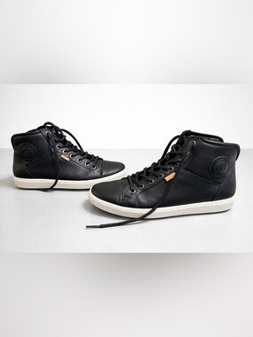 Ecco Women’s Black Leather High-Top Sneakers with White Sole
